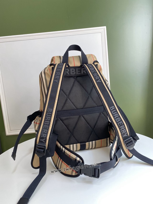 Burberry專門店新款雙肩包 巴寶莉Vintage復古格紋尼龍男士後背包 yxb1175
